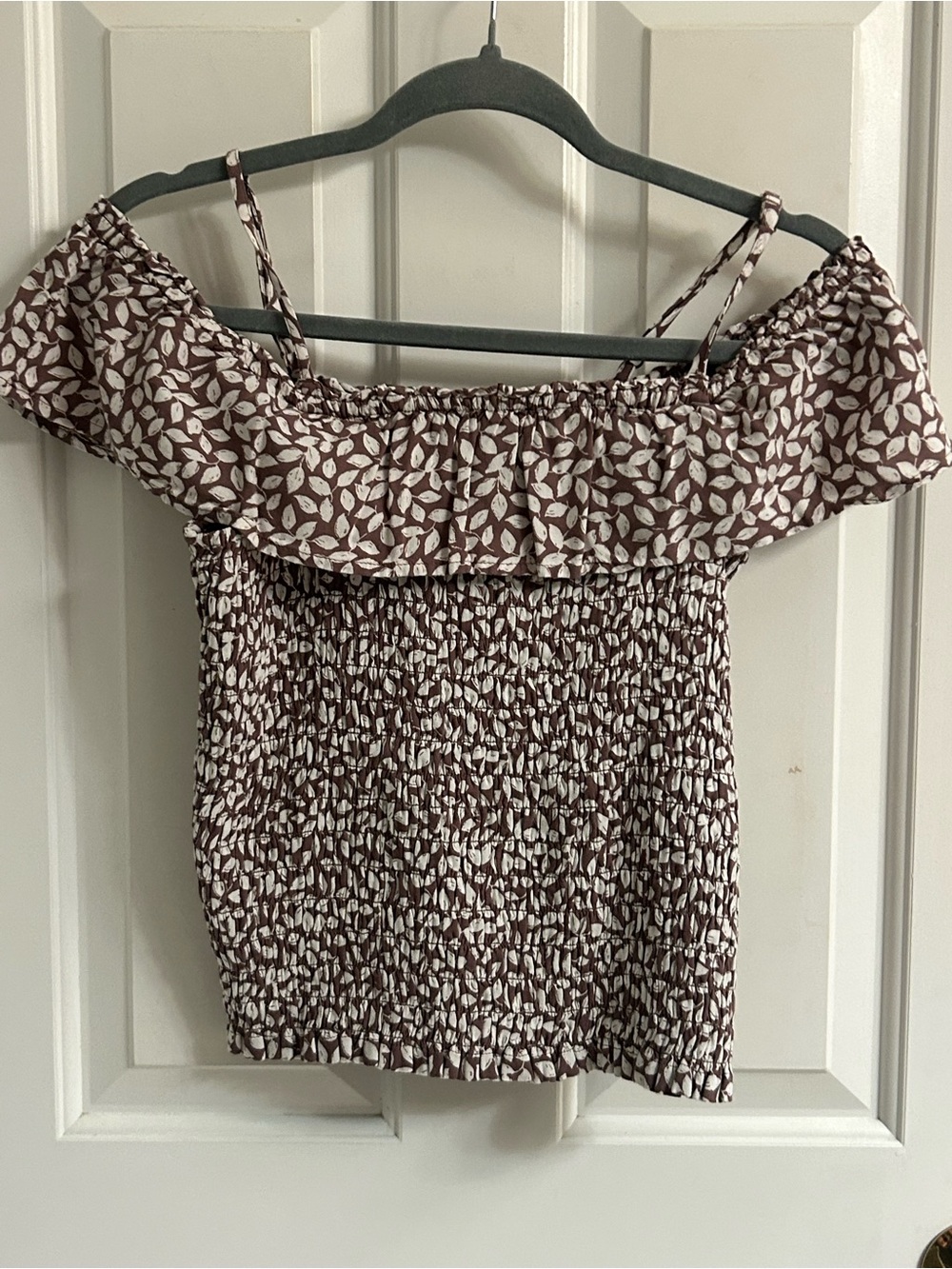 Girls abercrombie kids Brown and Cream Leaf-Print Off-Shoulder Smocked Top